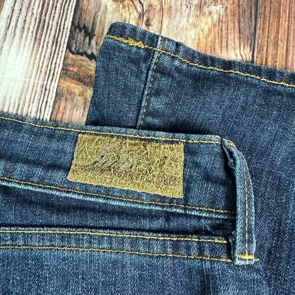 Levi's BOLD CURVE BOOT CUT Sz 10/30 Long Blue Mid Rise Jeans Denim Pants 28X33.5 - Picture 5 of 13
